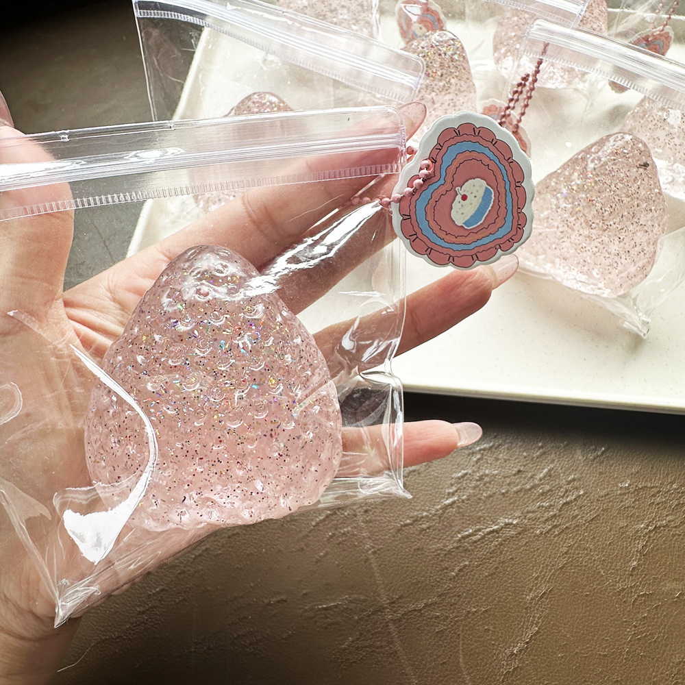 Strawberry Squeeze Toy Fidget  - Party Games For Adults And Kids recensione e prezzo