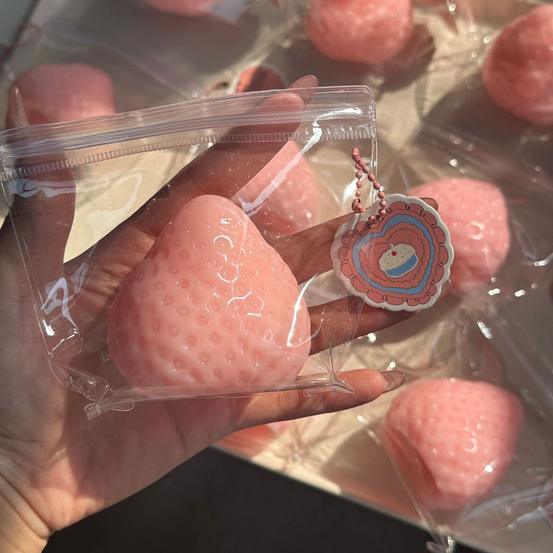 Strawberry Taba Squishy Fidget - Party Games For Adults And Kids recensione e prezzo