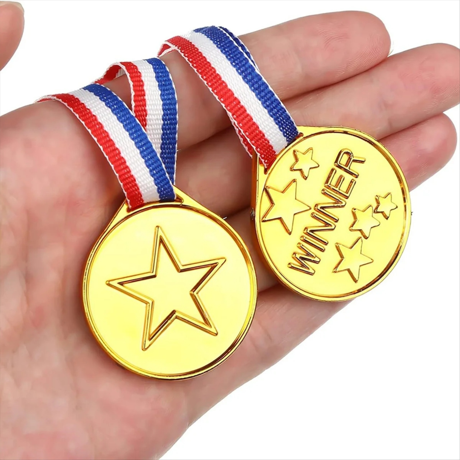 30Pcs Plastic Gold Winners Med - Party Games Easter For Kids recensione e prezzo